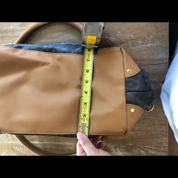 Loungefly hello kitty bag cheetah - Picture 6 of 7